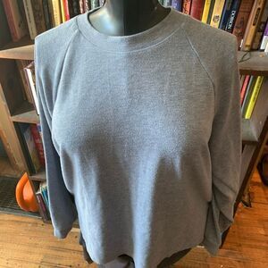 Urban Romantics soft gray L normcore cropped sweatshirt